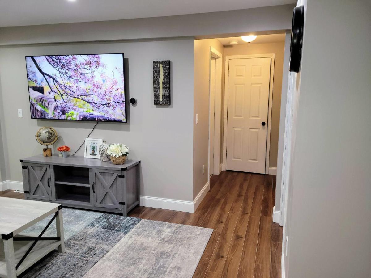 Apartment With Brand New Furniture And Large Parking West Seneca Εξωτερικό φωτογραφία