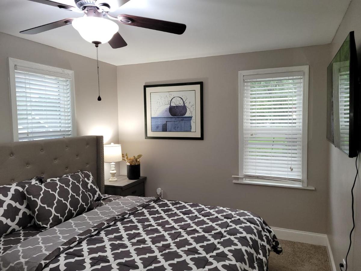 Apartment With Brand New Furniture And Large Parking West Seneca Εξωτερικό φωτογραφία