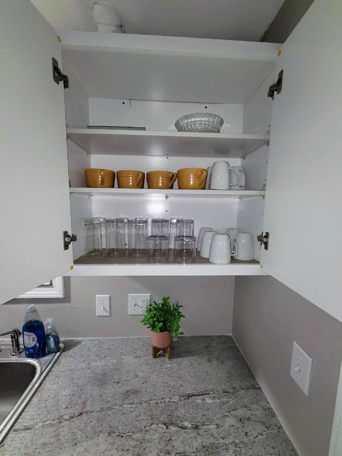 Apartment With Brand New Furniture And Large Parking West Seneca Εξωτερικό φωτογραφία