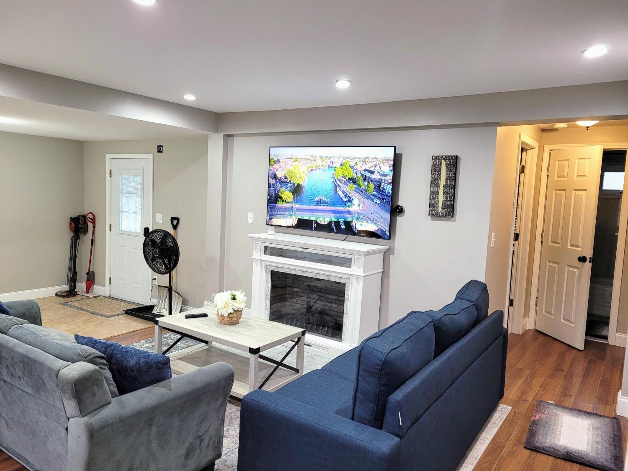 Apartment With Brand New Furniture And Large Parking West Seneca Εξωτερικό φωτογραφία